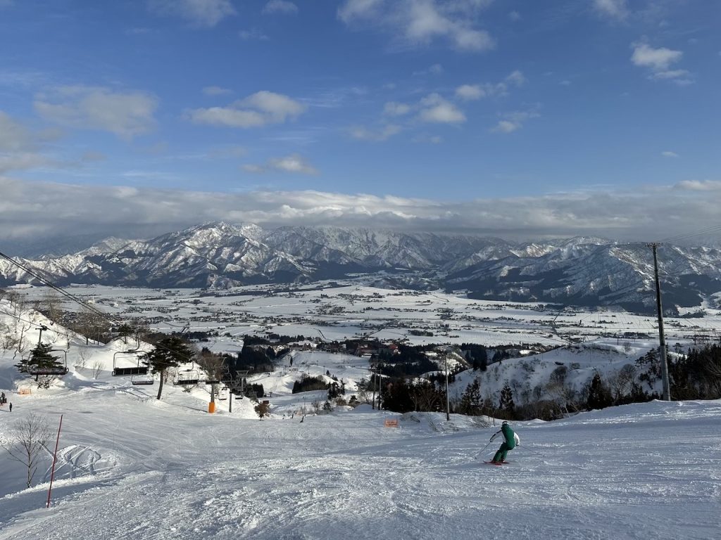 写真は上越国際スキー場
